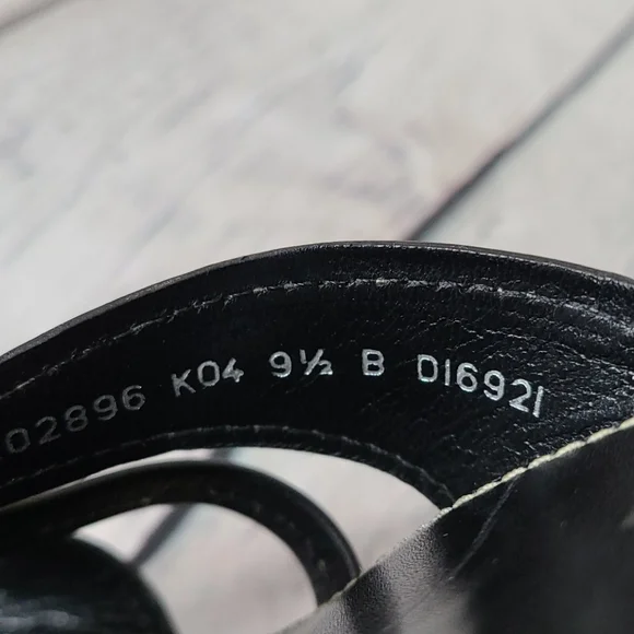 Cole Haan black leather strappy sandals, 9.5 - Picture 12 of 15